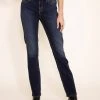 Silver Jeans Elyse Straight Jeans For Women | L03403EDB441 2 Silver Jeans Elyse Straight Jeans For Women | L03403EDB441 -straight jeans shop 002 Silver Jeans for Women Elyse Straight in Indigo ELYSE STRAIGHT L03403EDB441