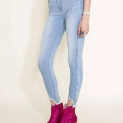 Cello Cropped Fray Hem Skinny Jeans For Women | WV78205LT 13 Cello Cropped Fray Hem Skinny Jeans For Women | WV78205LT -straight jeans shop 004 Cello Cropped Fray Hem Skinny Jeans for Women WV78205LT