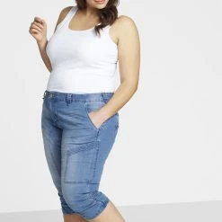 Alternative view of Zizzi Slim Fit Capri Jeans With Pockets Light Blue Denim
