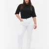 Zizzi Slim Fit Emily Jeans With Normal Waist White -straight jeans shop J10305A 0104 ModelFront