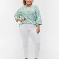 Zizzi Super Slim Amy Jeans With High Waist White -straight jeans shop J10305L 0104 ModelFullBody