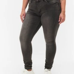 Zizzi Super Slim Amy Jeans With High Waist Dark Grey Denim -straight jeans shop J10305L 1019 ModelDetail2