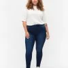 Zizzi Super Slim Amy Jeans With High Waist Blue Denim -straight jeans shop J10305L 1055 ModelFront