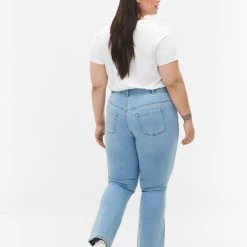 Alternative view of Zizzi High-waisted Ellen Bootcut Jeans Ex Lgt Blue