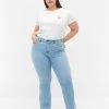 Zizzi High-waisted Ellen Bootcut Jeans Ex Lgt Blue -straight jeans shop J10664C 9993 ModelFront 1