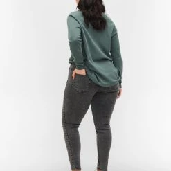 Alternative view of Zizzi Super Slim Amy Jeans With High Waist Grey Denim