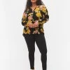 Zizzi Stay Black Amy Jeans With A High Waist Black -straight jeans shop J10857A 0201 ModelFront 1