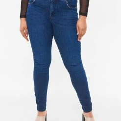Zizzi Super Slim Amy Jeans With Studs Dark Blue -straight jeans shop J10932A 1077 ModelDetail2
