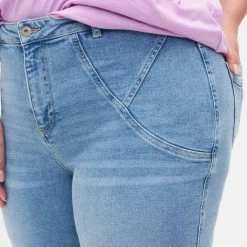 Zizzi High Waisted Amy Jeans With Super Slim Fit Light Blue -straight jeans shop J10949A 1030 ModelDetail1