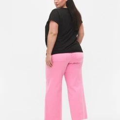 Alternative view of Zizzi Flared Jeans With High Waist Pink