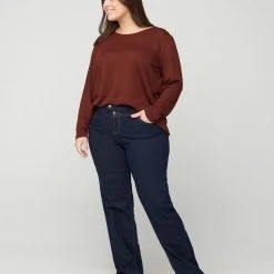 Zizzi Regular Fit Gemma Jeans With A High Waist Blue Denim -straight jeans shop J93400A 1055 ModelFullBody