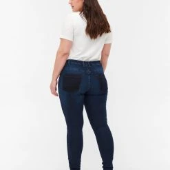 Zizzi Super Slim, High-rise Amy Jeans Dark Blue -straight jeans shop J99370A 1079 ModelBack 1
