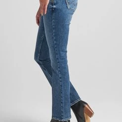 Silver Jeans 31” Elyse Mid Rise Slim Bootcut Jeans For Women | L03607EPX362 7 Silver Jeans 31” Elyse Mid Rise Slim Bootcut Jeans For Women | L03607EPX362 -straight jeans shop SILVER JEANS ELYSE SLIM BOOT 31 WOMENS DENIM L03607EPX362 3