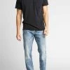 Silver Jeans Eddie Relaxed Tapered Jeans For Men | M42995SMC230 2 Silver Jeans Eddie Relaxed Tapered Jeans For Men | M42995SMC230 -straight jeans shop Silver Jeans Core Eddie Relaxed Straight Tapered leg mens indigo wash M42995SMC230 IND E1 2
