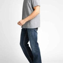 Silver Jeans Zac Straight Jeans For Men | M4408SDA495 7 Silver Jeans Zac Straight Jeans For Men | M4408SDA495 -straight jeans shop Silver Jeans Core Zac Straight Mens Dark Wash M4408sDa495M4408SDA495 IND E2 Copy 3 1